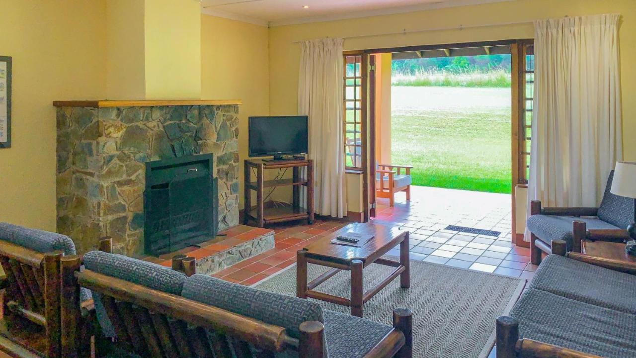 Wits End Mountain Resort Champagne Valley Kültér fotó