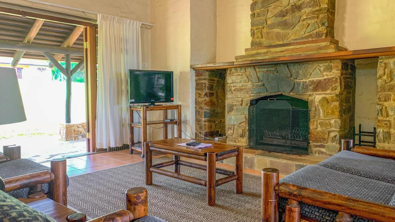 Wits End Mountain Resort Champagne Valley Kültér fotó