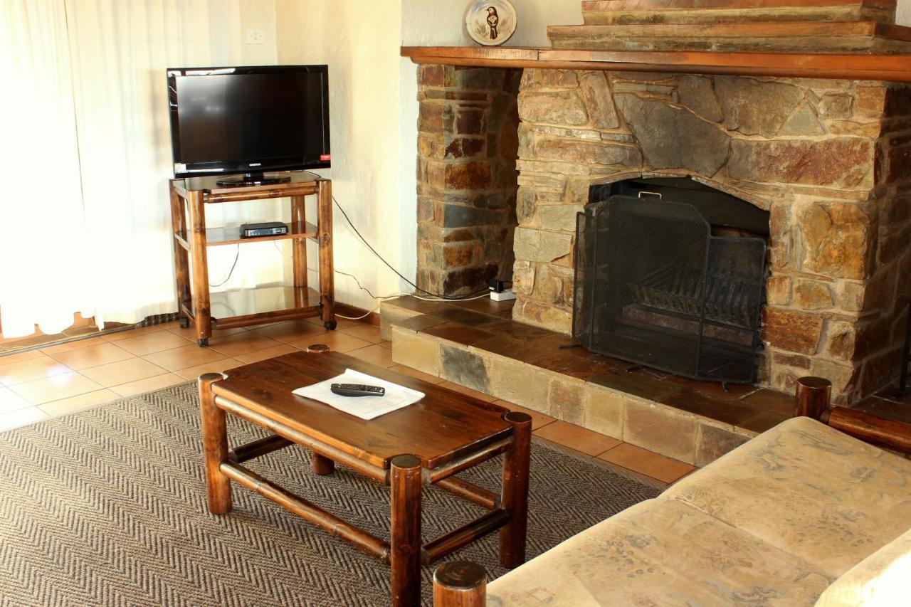 Wits End Mountain Resort Champagne Valley Kültér fotó