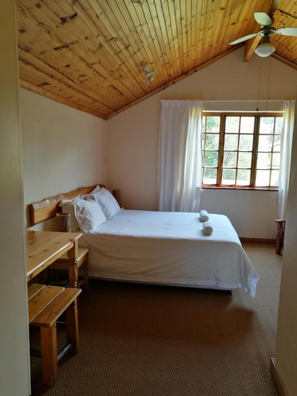 Wits End Mountain Resort Champagne Valley Kültér fotó
